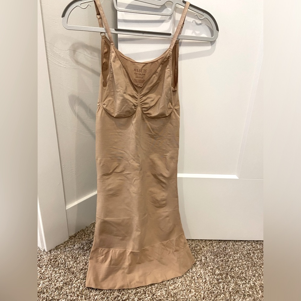 Shapewear, perfect for under a dress